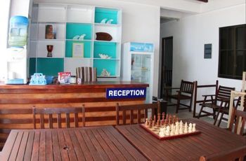 Отель Cokes Surf Camp Тулусду Экстерьер фото